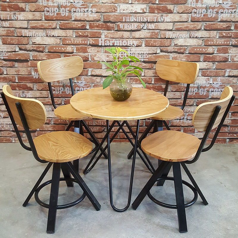 Bộ bàn ghế trong quán cafe làm từ gỗ ghép cao su